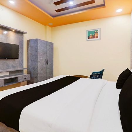 Super Hotel O Raas Plaza Kanpur Bagian luar foto