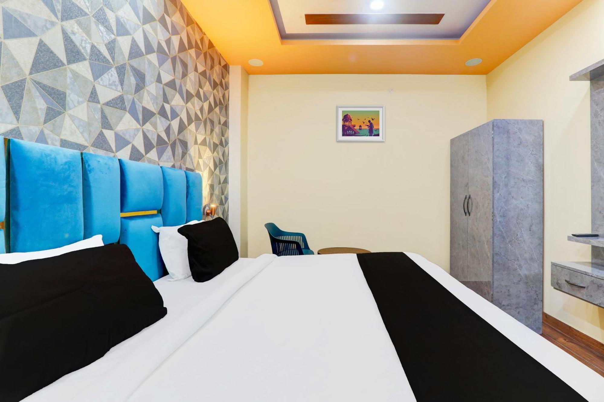 Super Hotel O Raas Plaza Kanpur Bagian luar foto