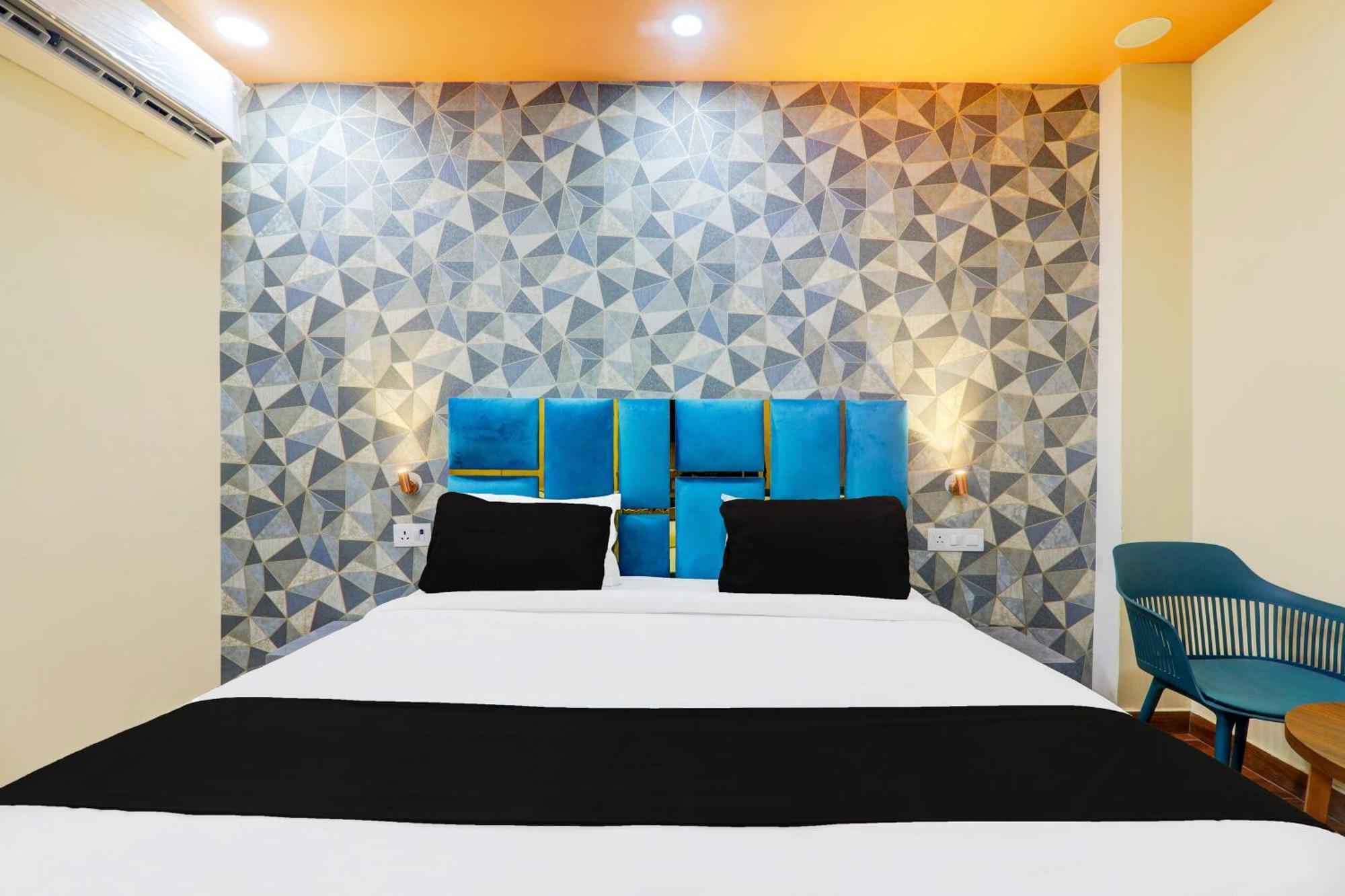 Super Hotel O Raas Plaza Kanpur Bagian luar foto