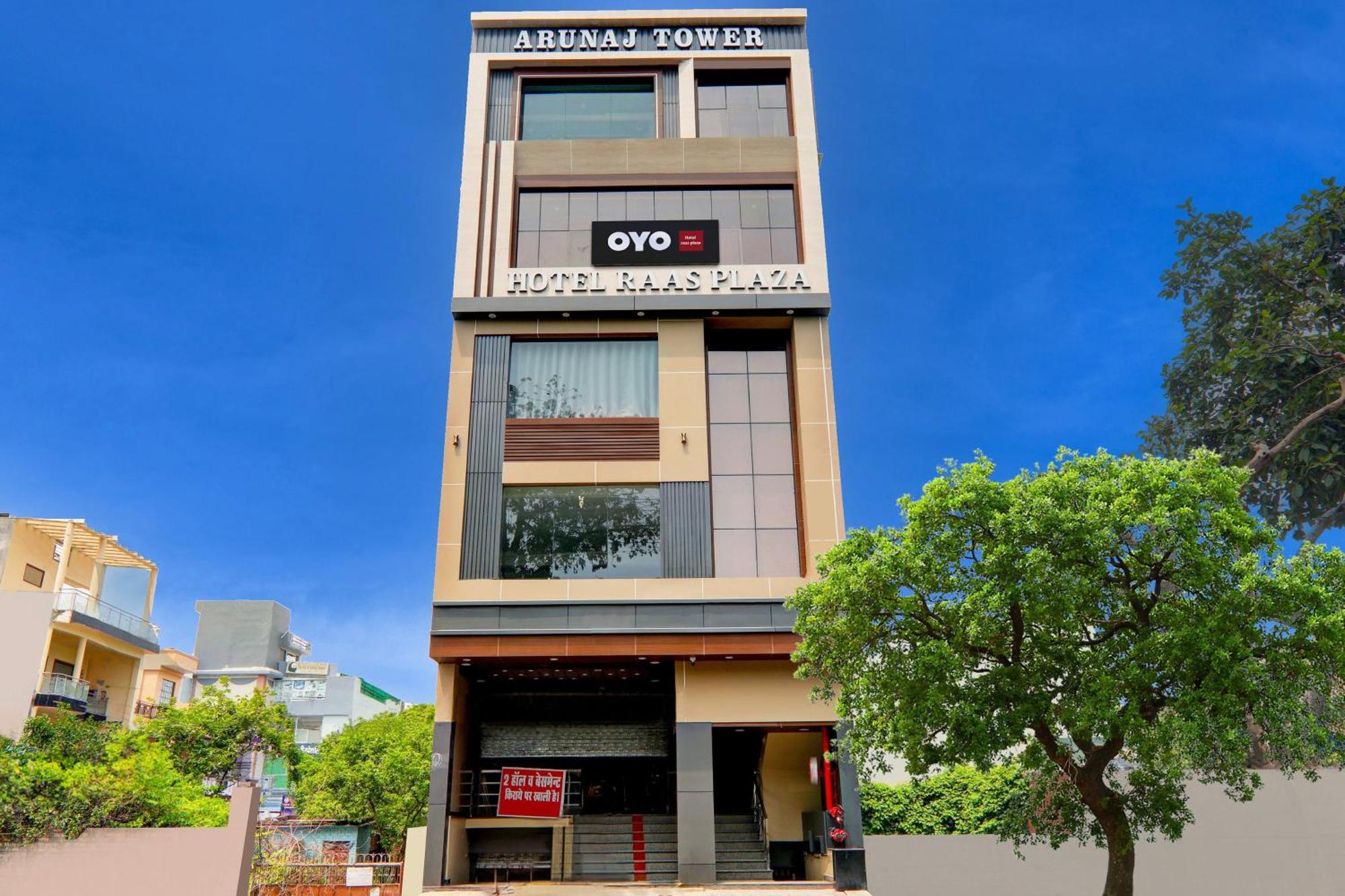Super Hotel O Raas Plaza Kanpur Bagian luar foto