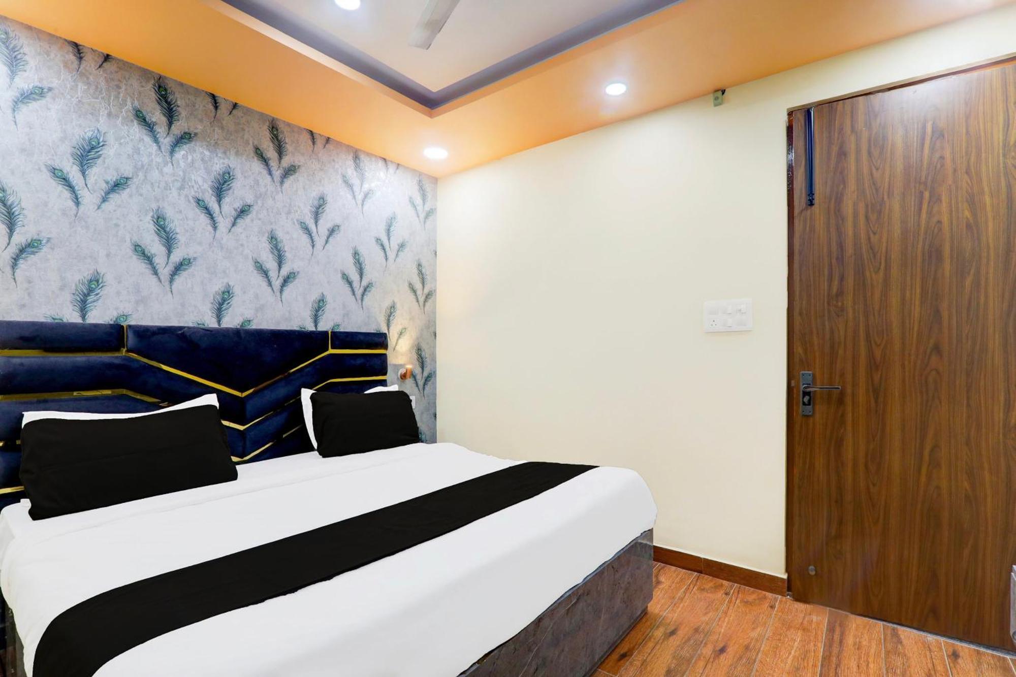 Super Hotel O Raas Plaza Kanpur Bagian luar foto