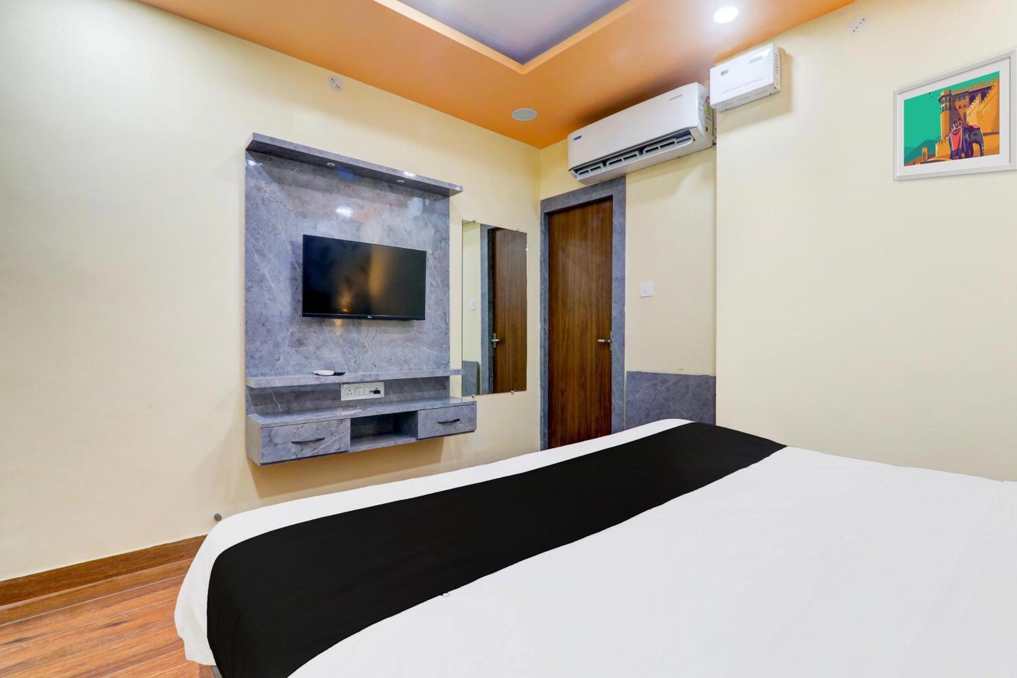 Super Hotel O Raas Plaza Kanpur Bagian luar foto