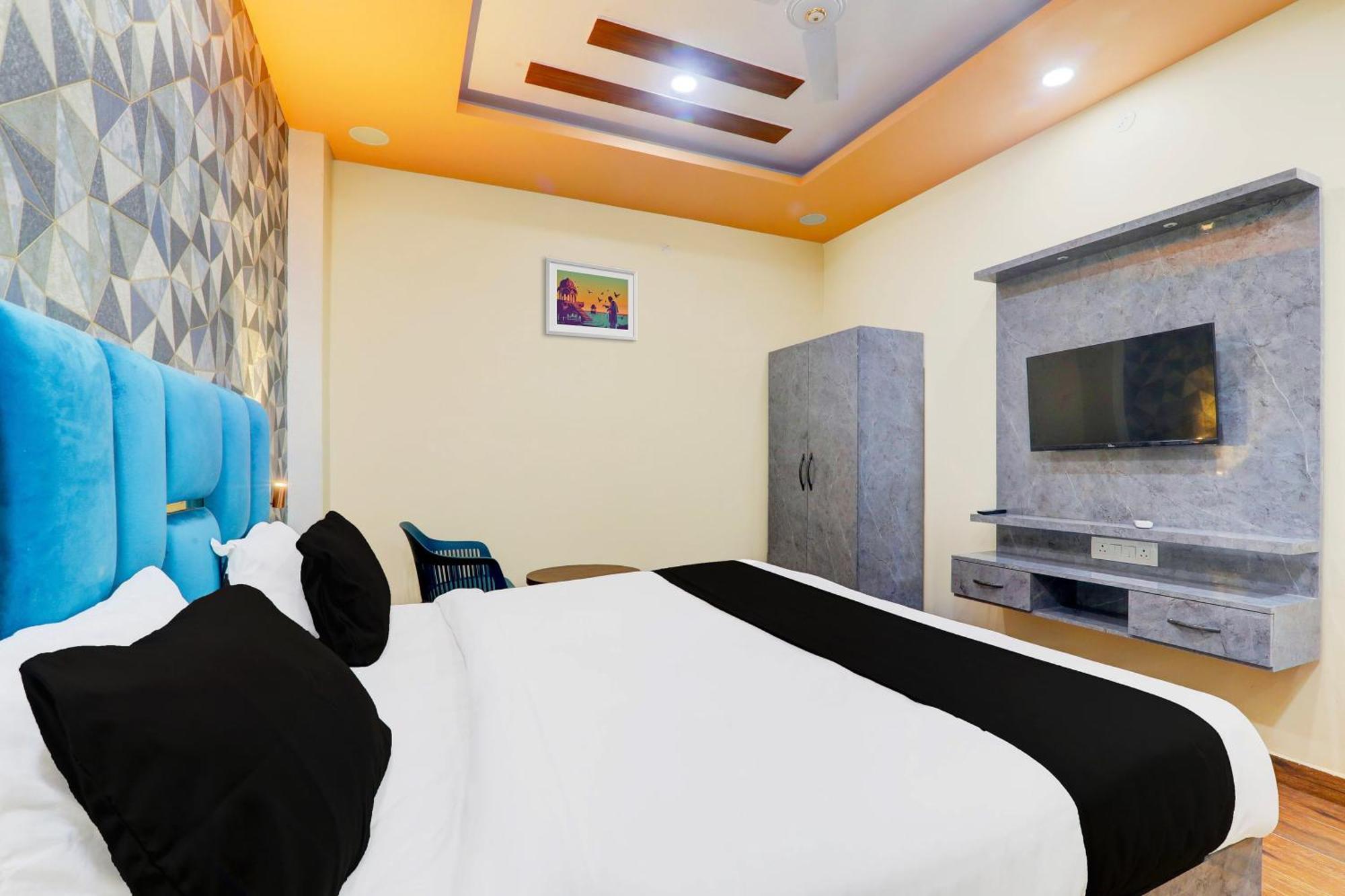 Super Hotel O Raas Plaza Kanpur Bagian luar foto